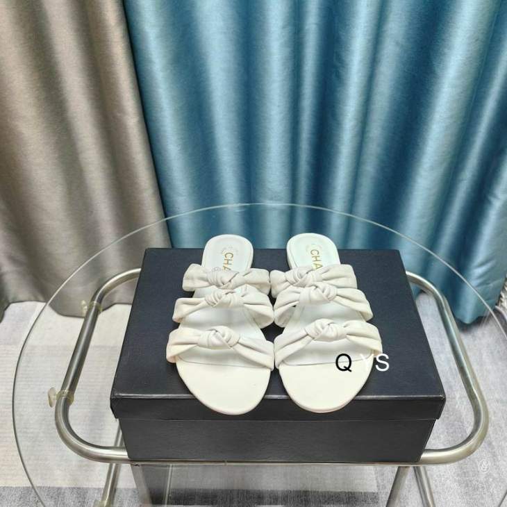 Picture of Chanel Slippers _SKUChanelsz35-40YS03293084